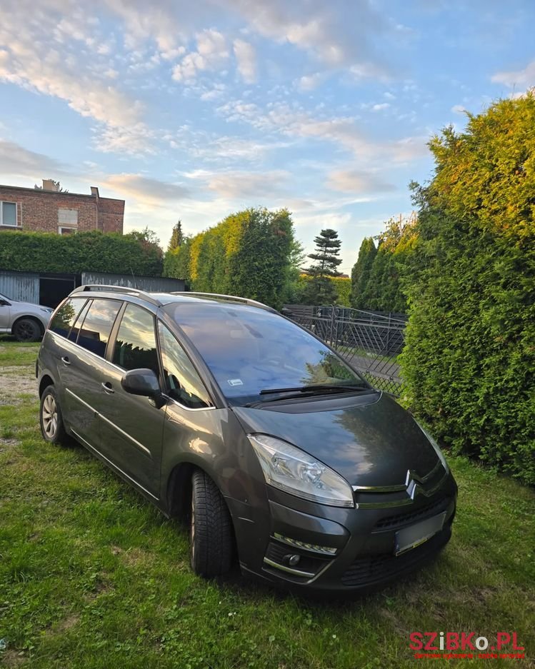 2013' Citroen C4 Picasso photo #4