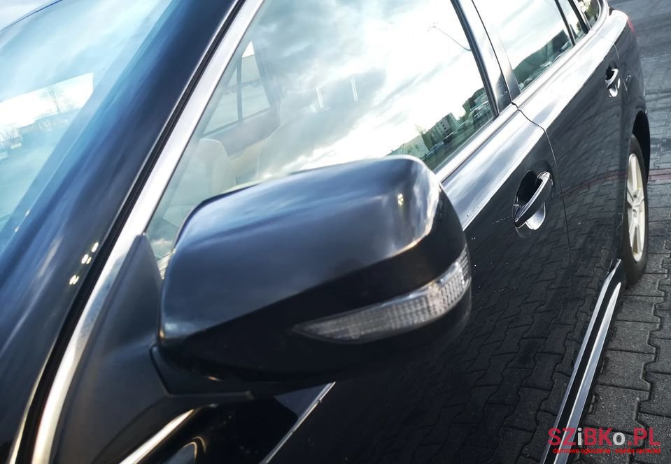 2009' Subaru Legacy photo #5