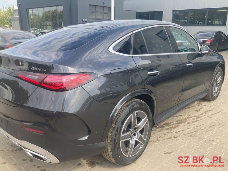 2024' Mercedes-Benz GLC photo #3