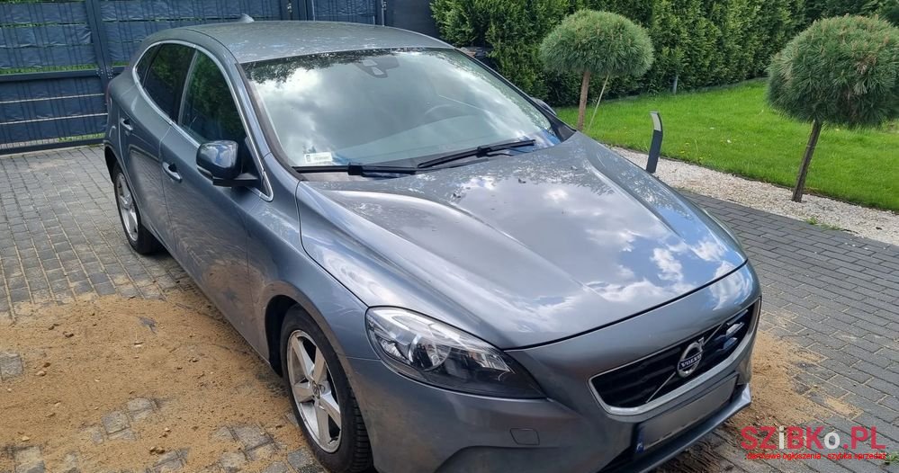 2016' Volvo V40 D2 photo #1