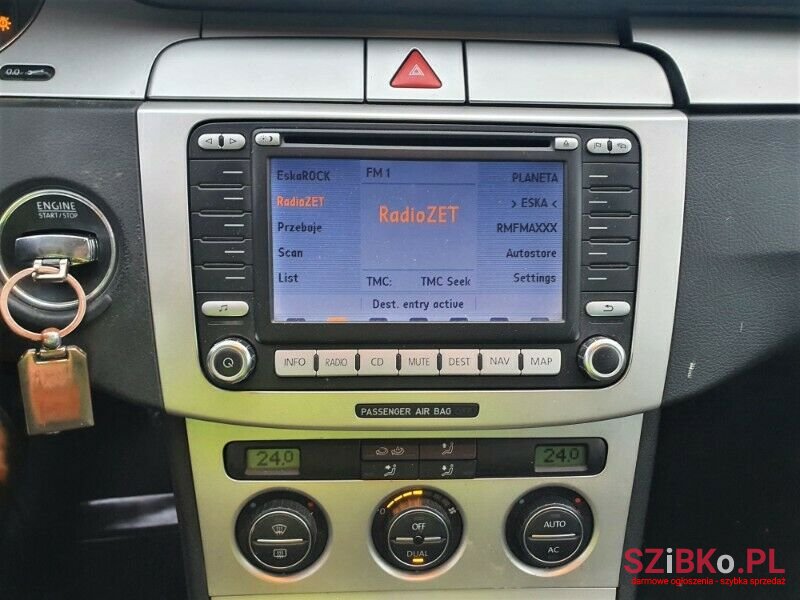 2007' Volkswagen Passat photo #4