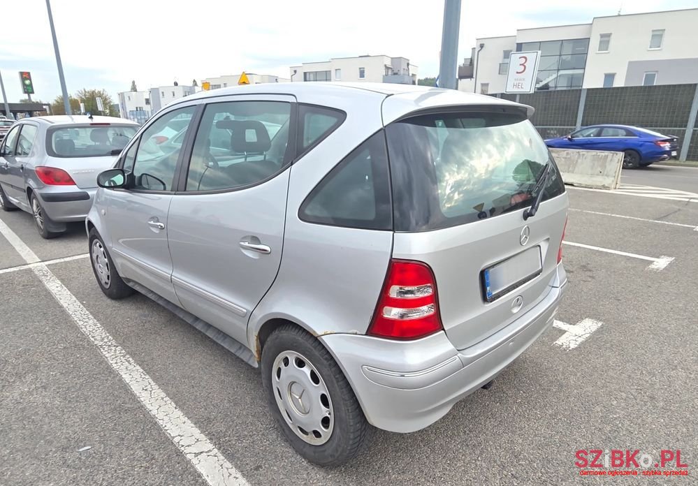 2002' Mercedes-Benz A-Class photo #2