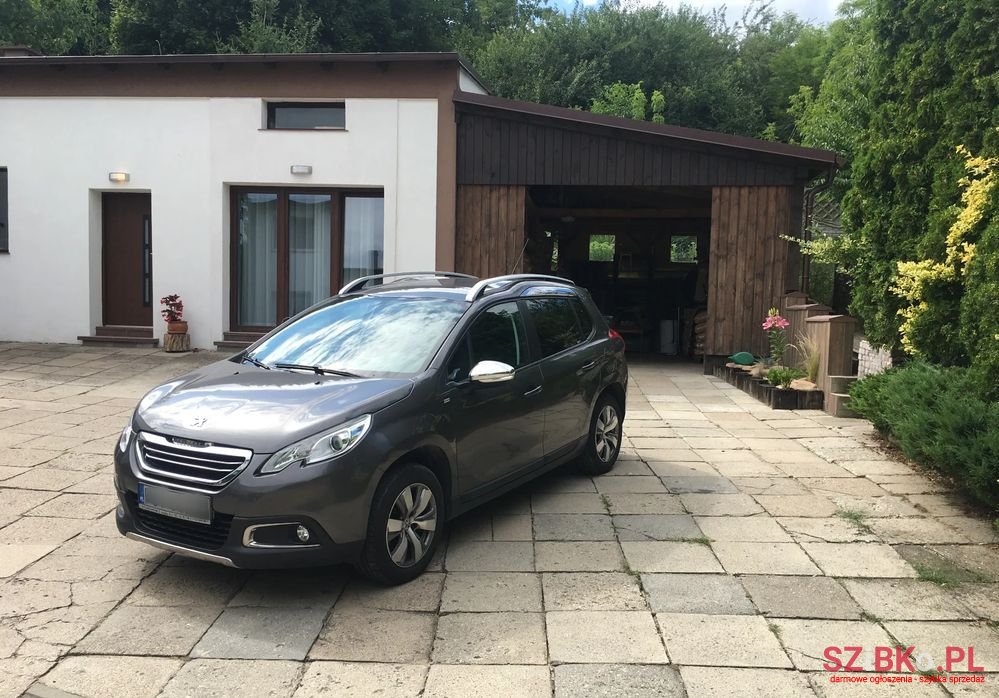 2015' Peugeot 2008 1.6 Bluehdi Active photo #2