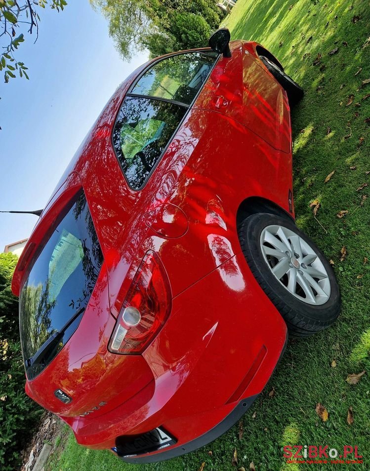 2012' SEAT Ibiza photo #6