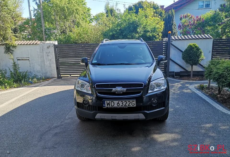 2010' Chevrolet Captiva photo #1
