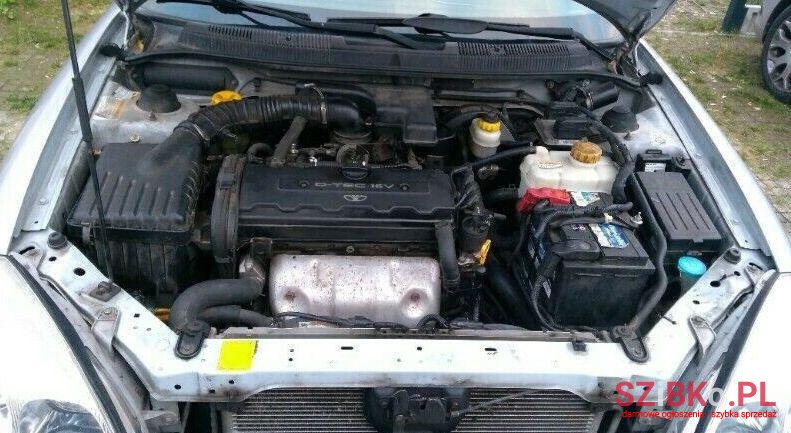 2002' Daewoo Nubira photo #4