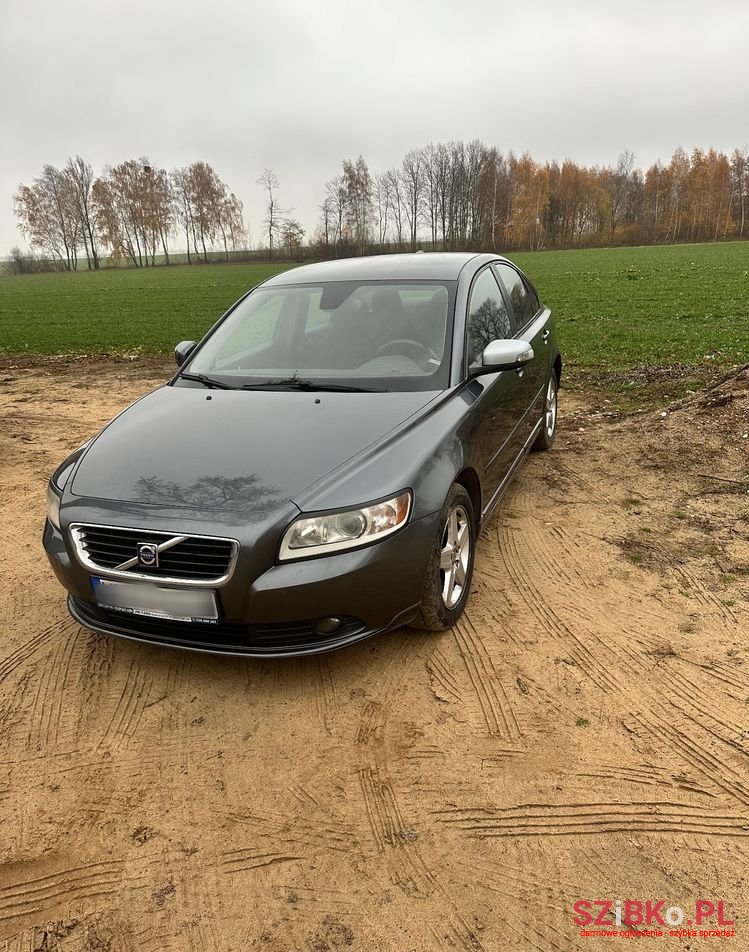 2007' Volvo S40 2.0D photo #1