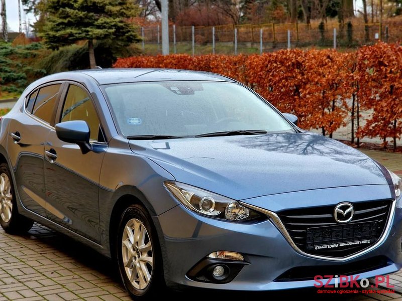 2016' Mazda 3 Skyactiv-G photo #3