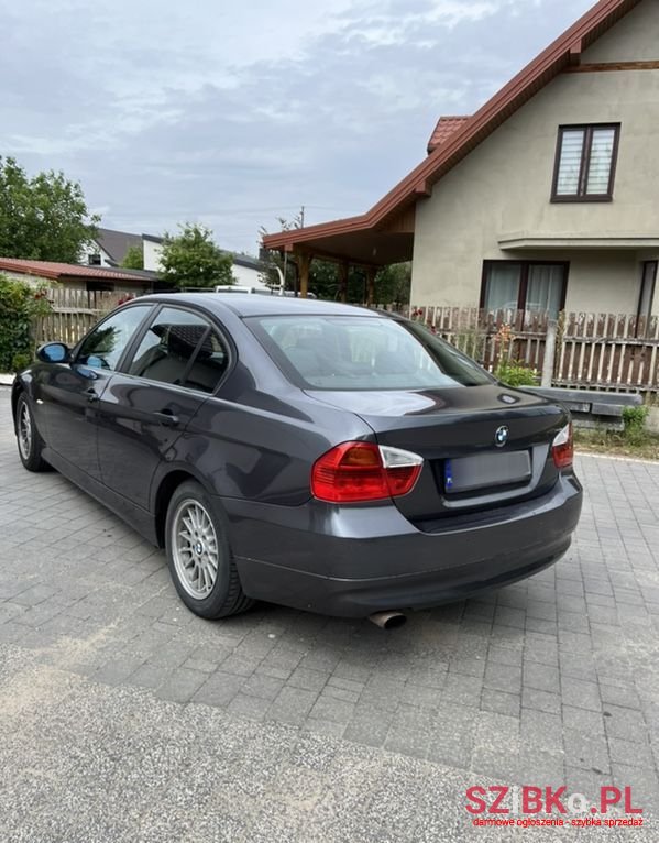 2006' BMW 3 Series 320I photo #3