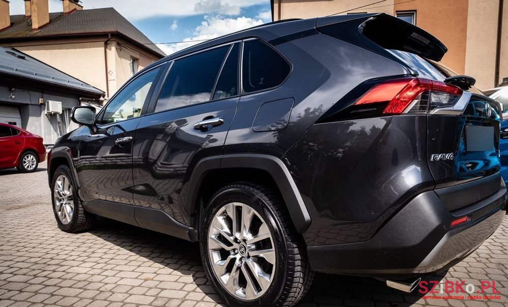 2022' Toyota RAV4 photo #2