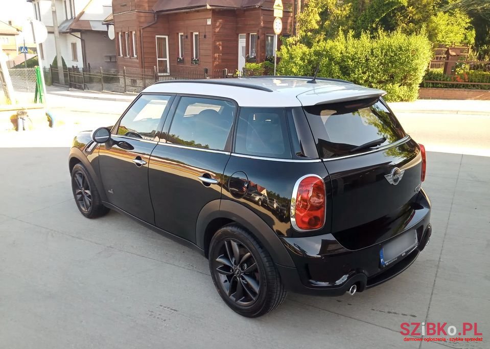 2011' MINI Countryman photo #2