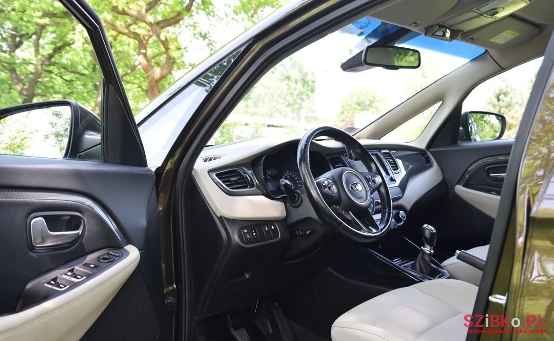2017' Kia Carens photo #1