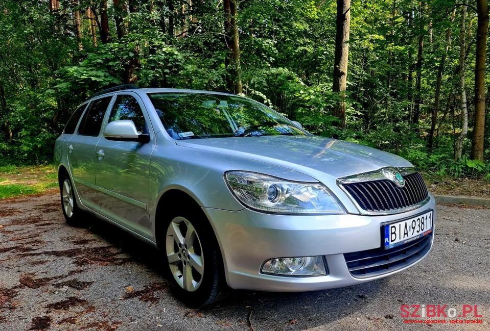 2012' Skoda Octavia photo #2