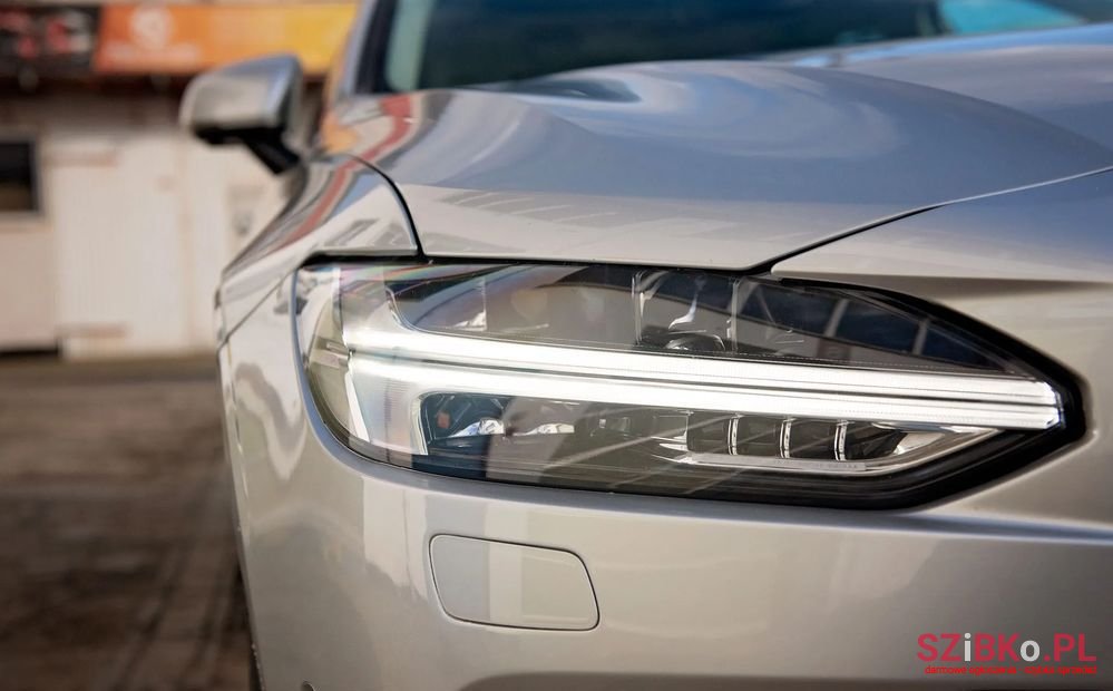 2017' Volvo S90 photo #6