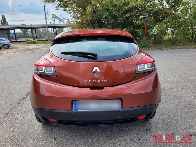 2010' Renault Megane photo #6