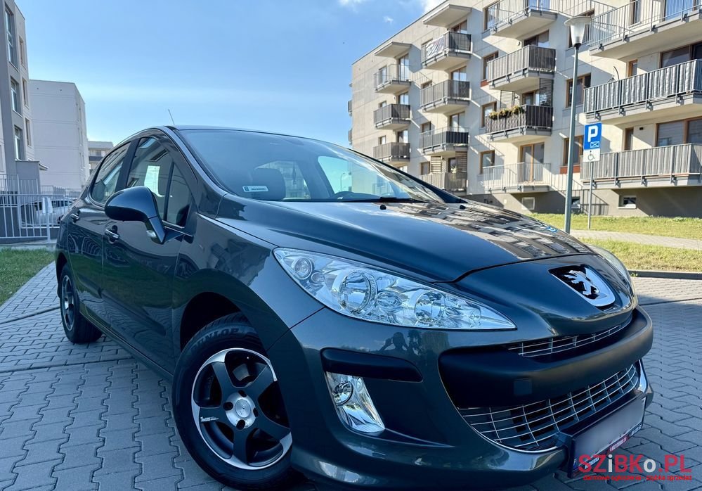2010' Peugeot 308 1.6 Premium Plus photo #2