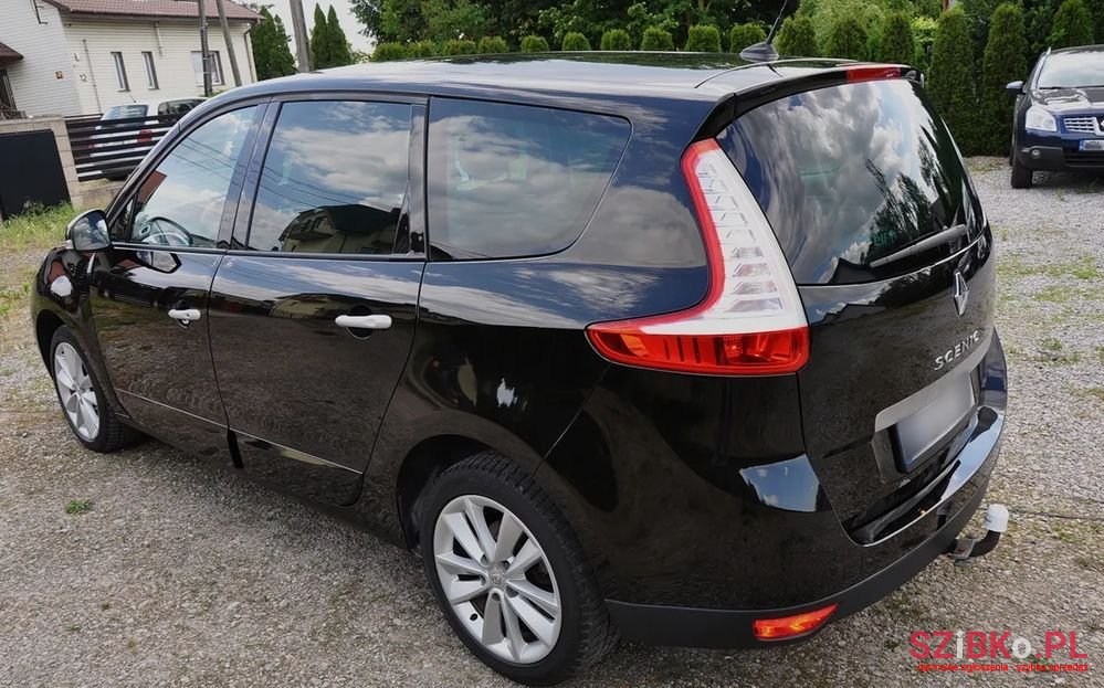 2011' Renault Grand Scenic photo #2