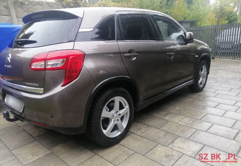 2014' Citroen C4 Aircross photo #3