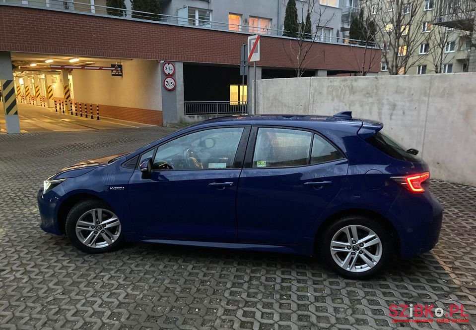 2019' Toyota Corolla photo #3