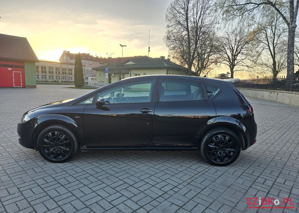 2008' SEAT Leon photo #4