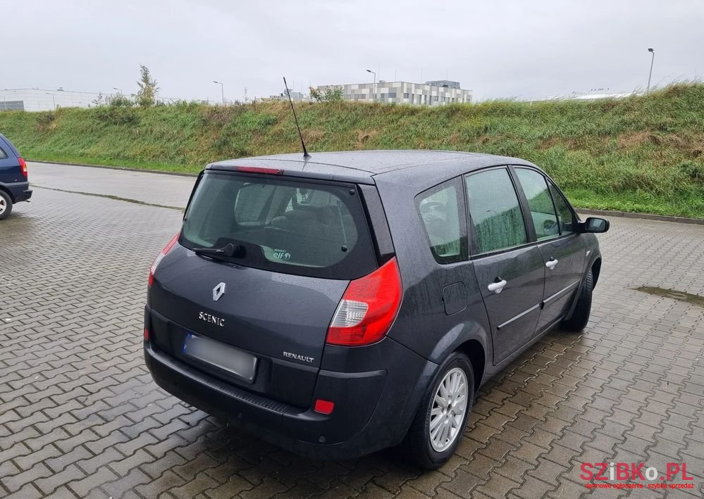 2007' Renault Scenic 2.0 Dci Privilege photo #4