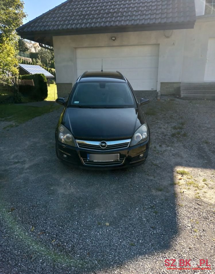 2009' Opel Astra photo #2