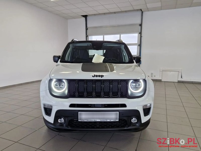 2024' Jeep Renegade photo #4