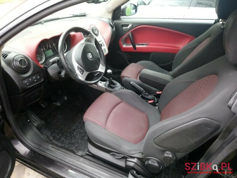 2010' Alfa Romeo MiTo photo #5