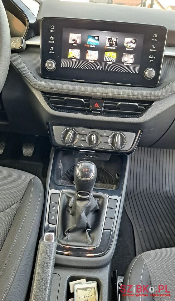 2024' Skoda Fabia 1.0 Tsi Selection photo #5