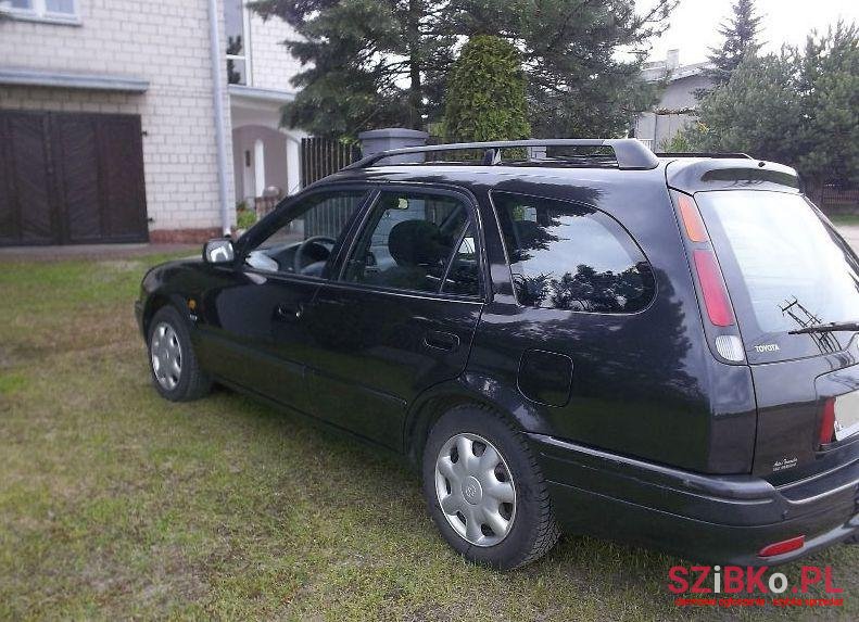 1999' Toyota Corolla photo #2