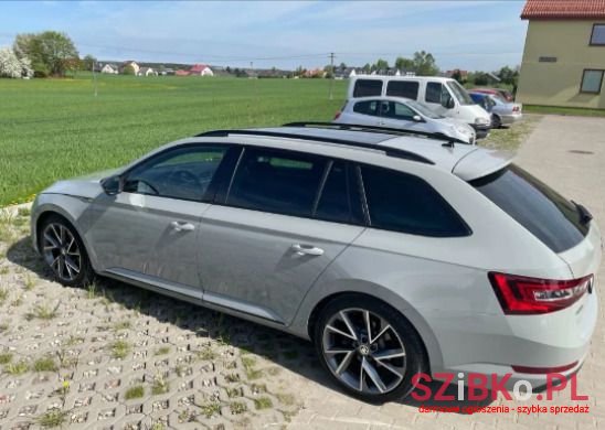 2018' Skoda Superb photo #2