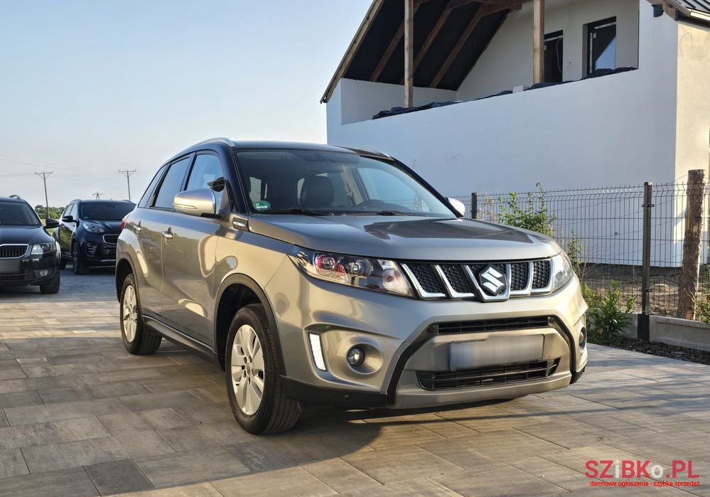 2017' Suzuki Vitara photo #3