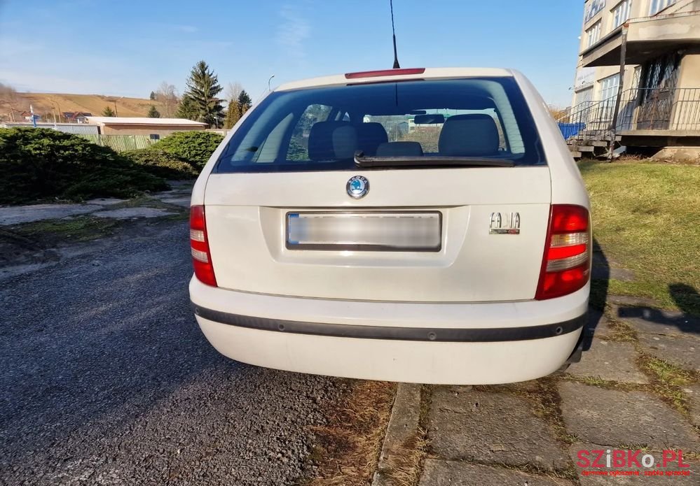 2007' Skoda Fabia photo #3