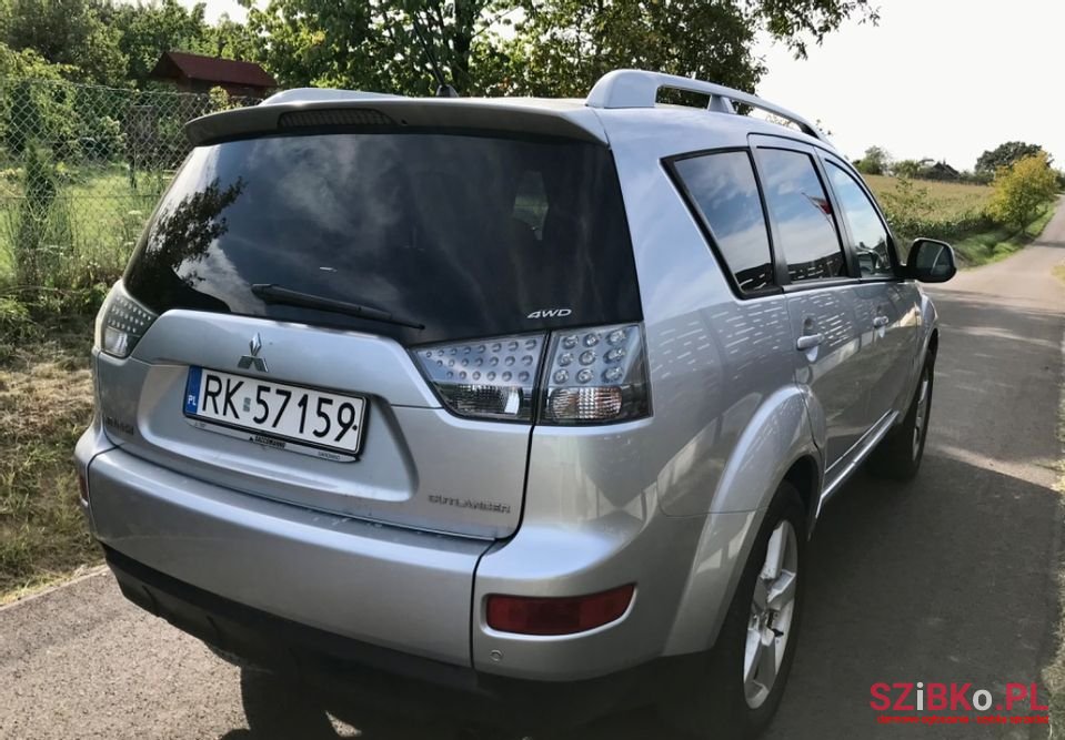 2007' Mitsubishi Outlander photo #6