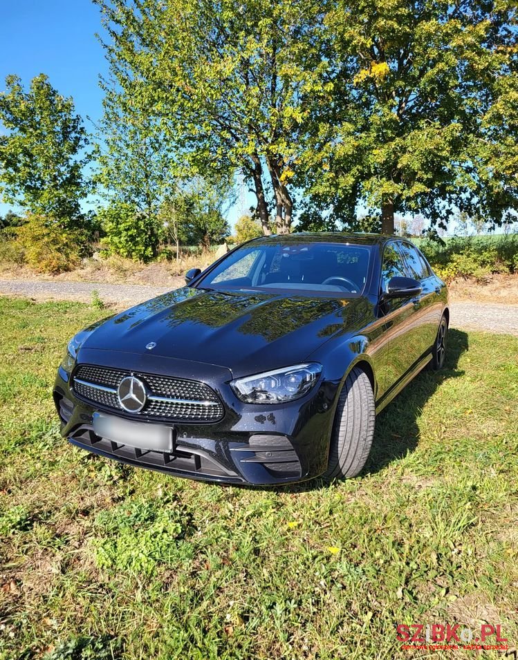 2020' Mercedes-Benz E-Class photo #1