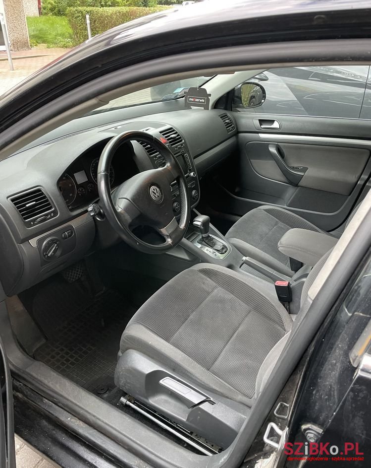 2008' Volkswagen Jetta photo #5