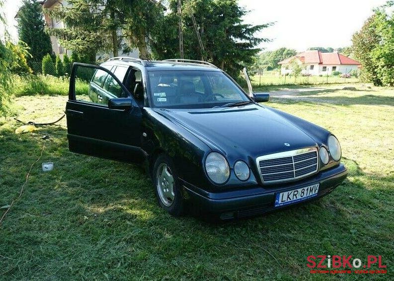 1998' Mercedes-Benz Klasa E photo #1