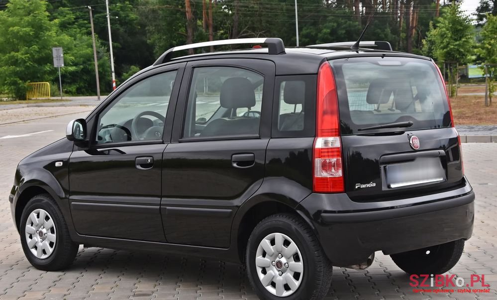2010' Fiat Panda photo #3