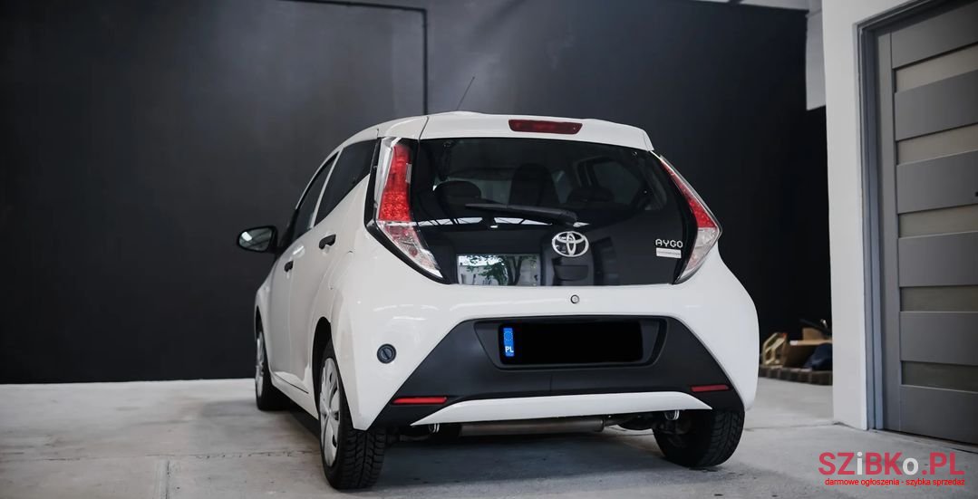 2014' Toyota Aygo photo #4