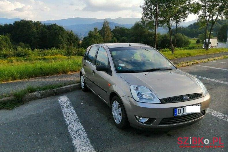 2004' Ford Fiesta photo #1