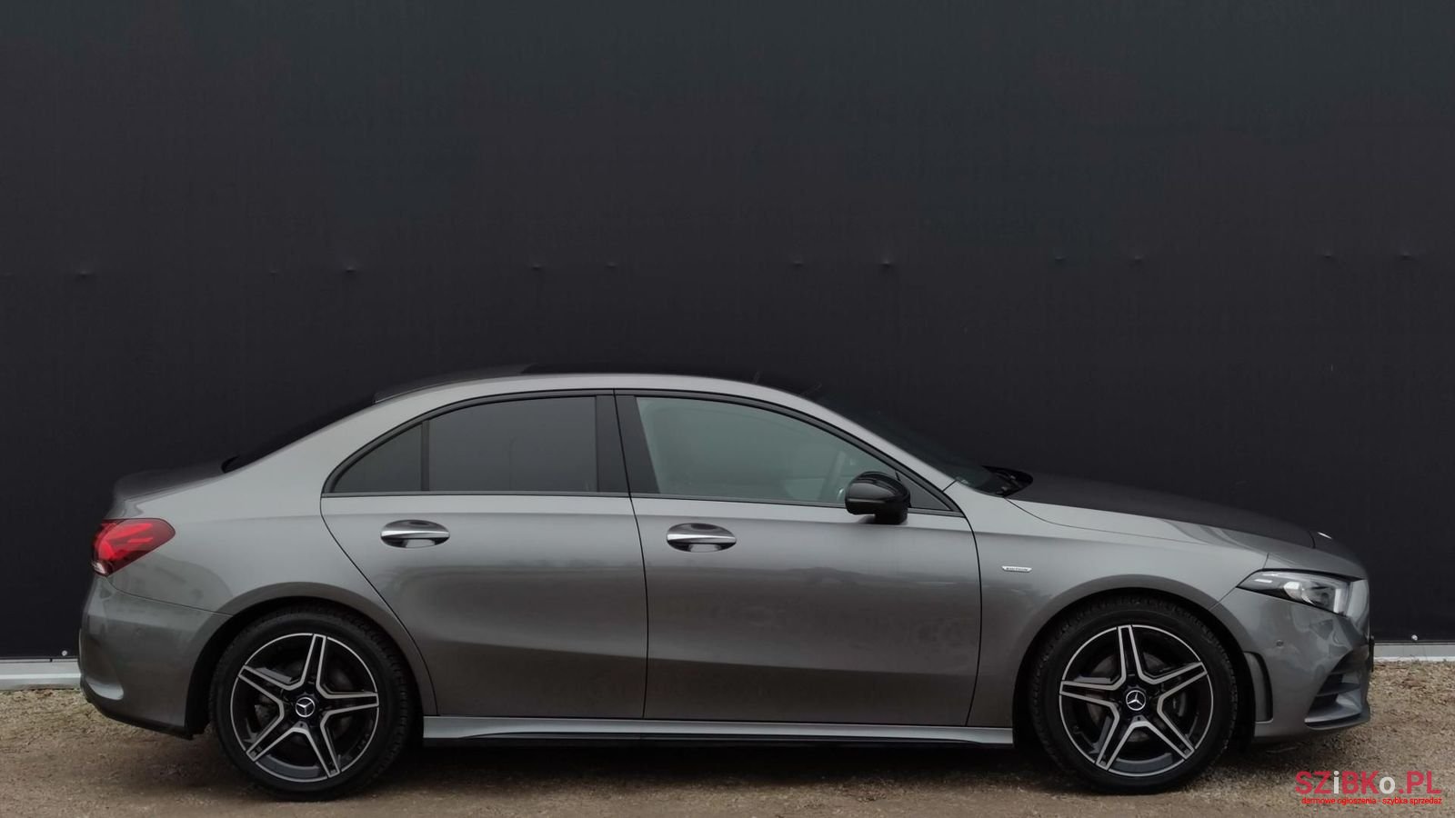 2022' Mercedes-Benz A-Class photo #2