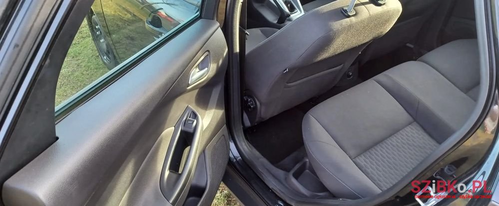 2013' Ford Focus photo #3