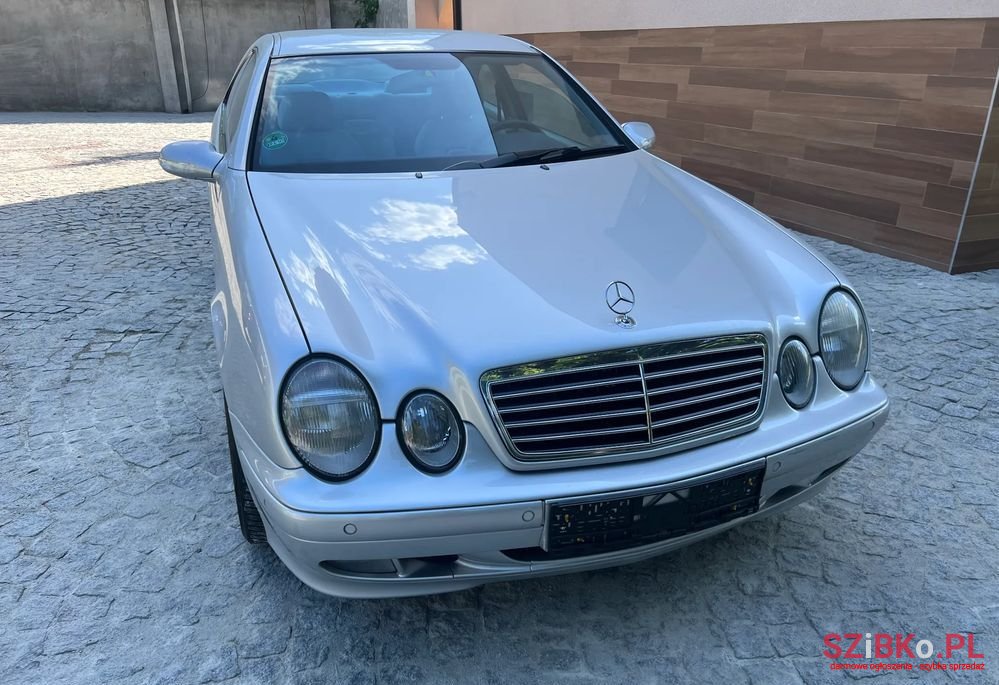 2001' Mercedes-Benz CLK photo #1