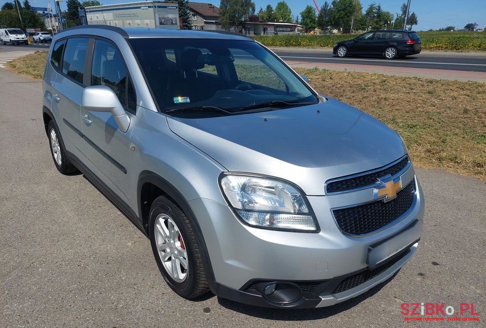 2011' Chevrolet Orlando 1.8 Lt photo #1