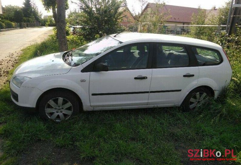 2005' Ford Focus photo #1