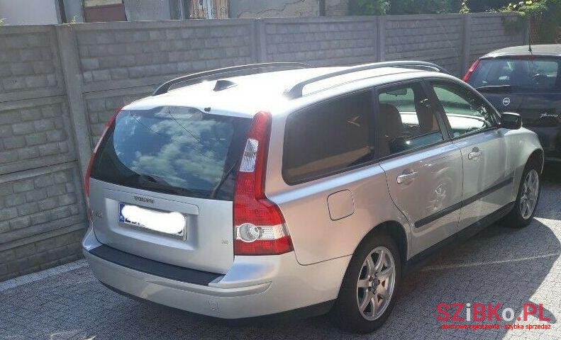 2005' Volvo V50 photo #1