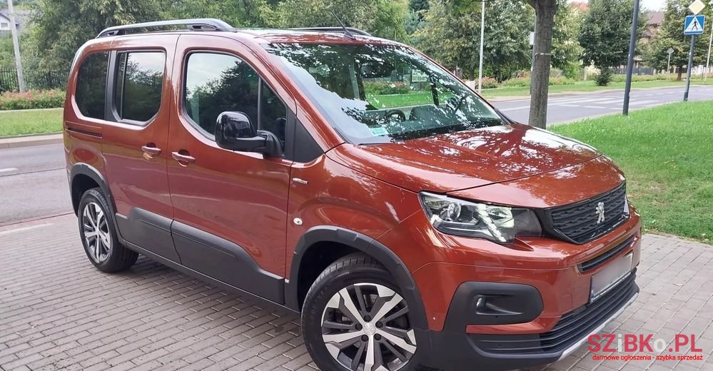 2020' Peugeot Rifter photo #1