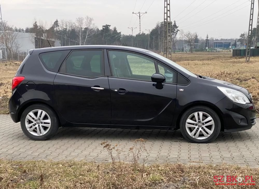 2011' Opel Meriva 1.7 Cdti Cosmo photo #3