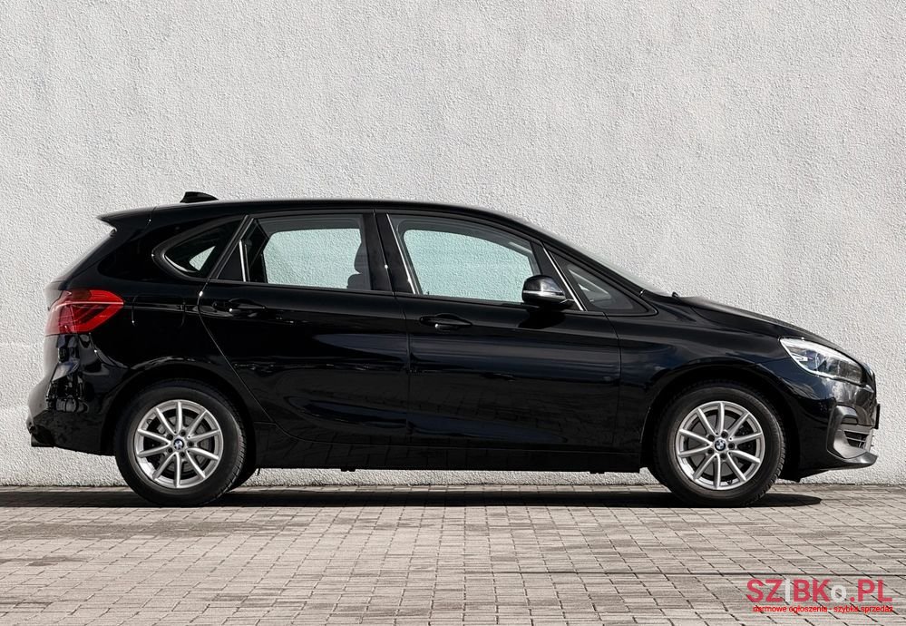 2019' BMW 2 Series 218D photo #3