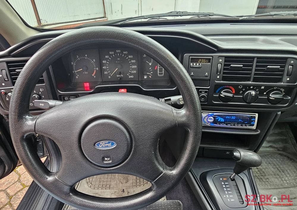 1993' Ford Scorpio photo #3